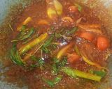 Gambar langkah 3 resipi Ayam Masak Asam Pedas.