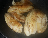 Foto del paso 2 de la receta: Filete de pescado con salsa soya, perejil y romero
