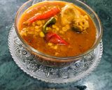A picture of step 4 of Chicken or chane ki daal.