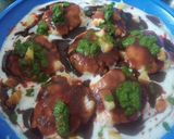 A picture of step 6 of Shahi Dahi Vada.