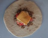 Foto del paso 18 de la receta: Bollos rellenos de carne asada, salsa y queso 🧀