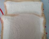 Foto langkah ke 4 dari resep 47. Choco Banana Roll Simple.