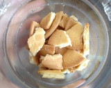Gambar langkah 3 resipi Mango Float.