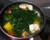 Foto langkah ke 5 dari resep Sayur Bening Bayam,Tahu,Jagung.