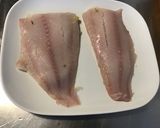 Une image de l'étape 6 de Filets de lieu noir au citron vert, ail et romarin.