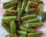 A picture of step 3 of Tawa masala bhindi.
