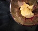A picture of step 3 of Mango mastani.