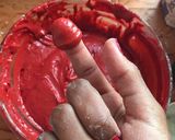 A picture of step 2 of Surprise heart cake.