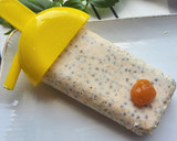 Pisztáciás és barackos jégkrém chia maggal (glutén-,tej-,hozzáadott cukormentes) recept fázis 4 fotója