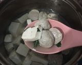 Foto langkah ke 2 dari resep Sup Tahu Putih Bakso.