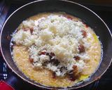 Foto langkah ke 9 dari resep Kulit Ayam Crispy With Egg and Cheese.