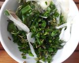 Hình bước làm 5 của món Cháo gà đậu xanh