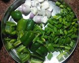 ব্রোকলি ক্যাপ্সিকাম কাজু কারি (Broccoli Capsicum Kaju Curry,Recipe in Bengali) রেসিপির ধাপ 1 ছবি