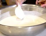 Hình bước làm 3 của món Bánh cuốn Thanh Long