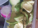 Causa limeña de atún y patitas de cangrejo