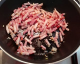 Foto del paso 2 de la receta: Salteado de Judías y Bacon con Huevo