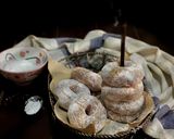 Foto langkah ke 8 dari resep Donat Klasik Ginuk-ginuk ala mba Rhinie’s Kitchen.