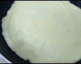 A picture of step 6 of Egg paratha.