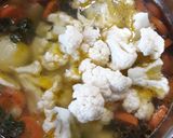 Tejfölös karfiolleves recept fázis 3 fotója