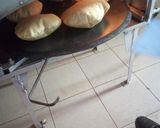 صورة لخطوة 5 من وصفة الخُبز العربي⁦❤️⁩😍