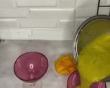 A picture of step 1 of Mango daiquiri.