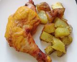 Foto del paso 4 de la receta: Pollo a la mostaza con papas al horno