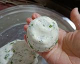 A picture of step 2 of Rice flour roti.