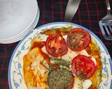 Foto del paso 21 de la receta Tortilla de brócoli con sobre mesa de tomate