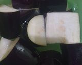 Foto langkah ke 2 dari resep Balado tenggiri terong kemangi.
