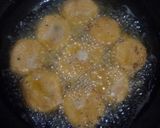A picture of step 2 of Dahi vada.