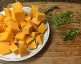 Foto del paso 1 de la receta: Cocina aromática: Ensalada tibia de lentejas, calabaza y almendras