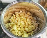 Egyszerű krumplileves fodros kellel recept fázis 1 fotója