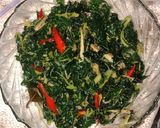 Foto langkah ke 5 dari resep Oseng Daun Pepaya.