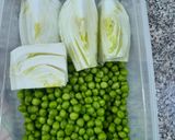 A picture of step 2 of Chicken Tagine with Peas and Fennel.