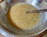 Foto del passaggio 1 della ricetta Pancakes vegan alla banana 🥞🍌🏳️‍🌈☮️🇺🇦