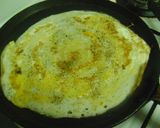 A picture of step 4 of Egg Dosa.
