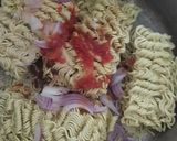 A picture of step 5 of Specialist indomie noodles.