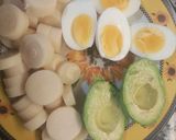 Foto del paso 3 de la receta: Ensalada al Plato de Palmitos, Huevos y Palta