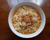Foto langkah ke 8 dari resep Mie kuah cilok pedas | kreasi indomie.