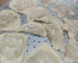 A picture of step 3 of Steamedmomos.