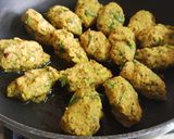 A picture of step 6 of Tuvar dal mutkas.