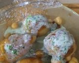 A picture of step 3 of Chana phulki chaat.