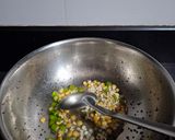 A picture of step 2 of Suji Upma.