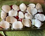 Paradicsomos-mozzarellás csirkemell recept fázis 2 fotója