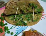 A picture of step 7 of Matar stuff paratha.