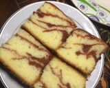 Foto langkah ke 7 dari resep Bolu Marmer Panggang Putih Telur.