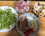 簡單客家小炒的食譜步驟1照片