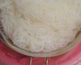 Foto langkah ke 2 dari resep Bihun Goreng Bakso Sayur.
