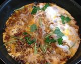 A picture of step 5 of Easy Chicken Soboro Oyakodon (Chicken and Egg Rice Bowl).