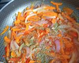 Foto del paso 4 de la receta: Salteado de Zapallito con Zanahoria, Cebolla y Morrón
